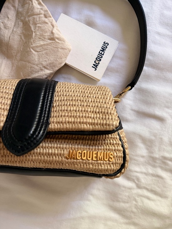 Jacquemus Beige Woven Shoulder Bag with Black Trim and Gold Logo - Picture 2 of 5